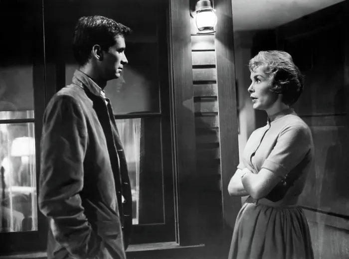 Framed Print : PSYCHO, Anthony Perkins, Janet Leigh, 1960 Framed Print : PSYCHO, Anthony Perkins, Janet Leigh, 1960