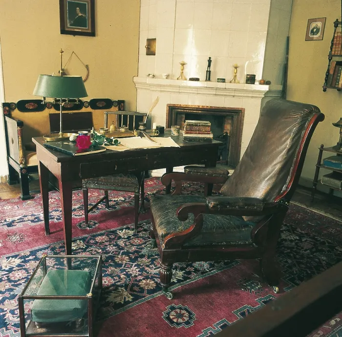 Framed Print : PUSHKIN, Aleksandr Sergeyevich (1799-1837). Pushkin's study. RUSSIA. Saint Petersburg. Alexander Pushkin House Museum. AISA / Everett Collection**US SALES ONLY**
