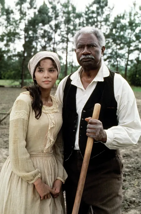 Framed Print : QUEEN, Halle Berry, Ossie Davis, 1993