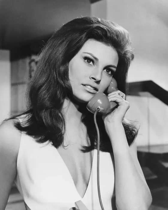 Framed Print : THE QUEENS, (aka LE FATE), Raquel Welch, 1966