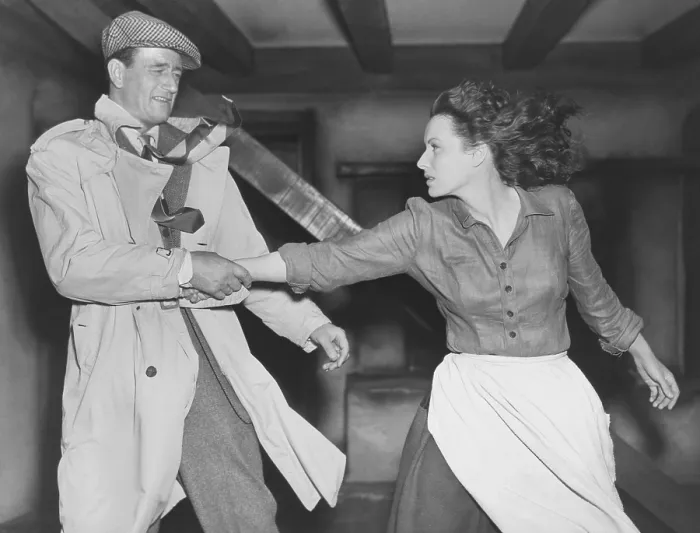 Framed Print : THE QUIET MAN, John Wayne, Maureen O'Hara, 1952