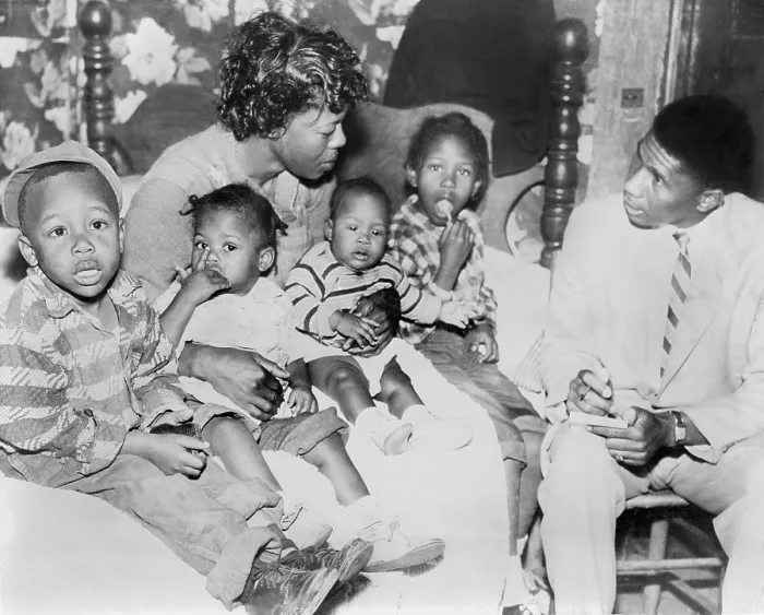 Framed Print : Racist Murder in Mississippi. Bulah Melton, widow of shotgun-victim Clinton Melton, talks with NAACP field secretary Medgar Evers