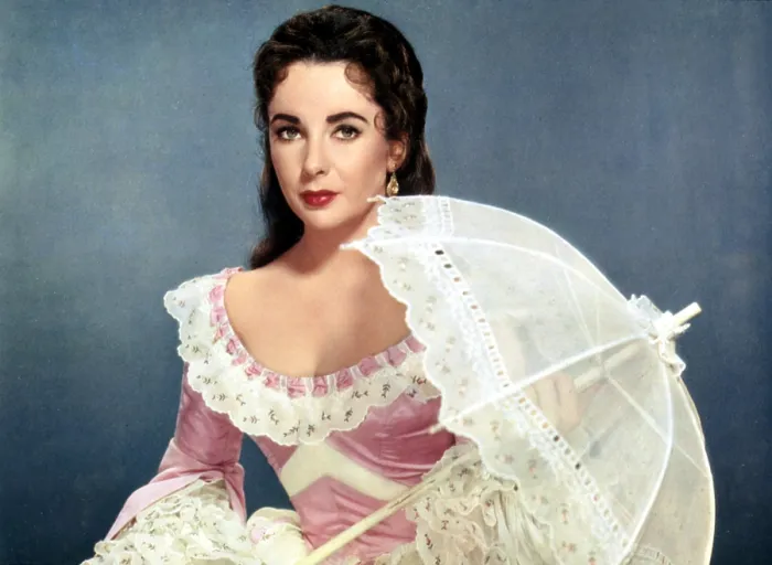 Framed Print : RAINTREE COUNTY, Elizabeth Taylor, 1957 Framed Print : RAINTREE COUNTY, Elizabeth Taylor, 1957