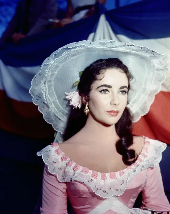 Framed Print : RAINTREE COUNTY, Elizabeth Taylor, 1957 Framed Print : RAINTREE COUNTY, Elizabeth Taylor, 1957