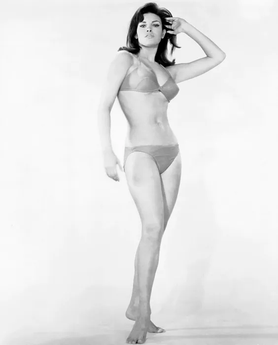 Framed Print : Raquel Welch, ca. 1966