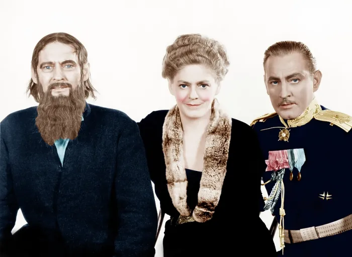 Framed Print : RASPUTIN AND THE EMPRESS, from left: Lionel Barrymore, Ethel Barrymore, John Barrymore, 1932