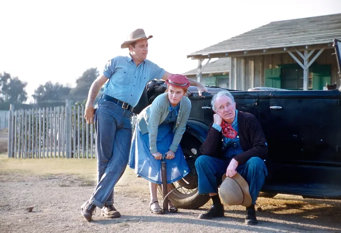 Framed Print : THE REAL MCCOYS, Richard Crenna, Kathleen Nolan, Walter Brennan, 1957-63