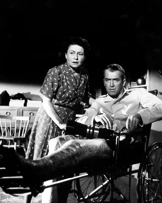 Framed Print : REAR WINDOW, Thelma Ritter, James Stewart, 1954 Framed Print : REAR WINDOW, Thelma Ritter, James Stewart, 1954