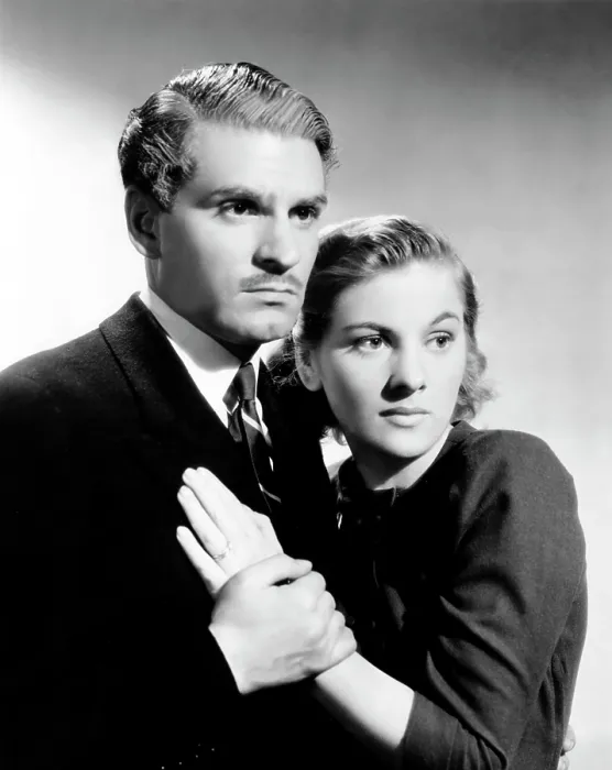 Framed Print : REBECCA, Laurence Olivier, Joan Fontaine, 1940 Framed Print : REBECCA, Laurence Olivier, Joan Fontaine, 1940