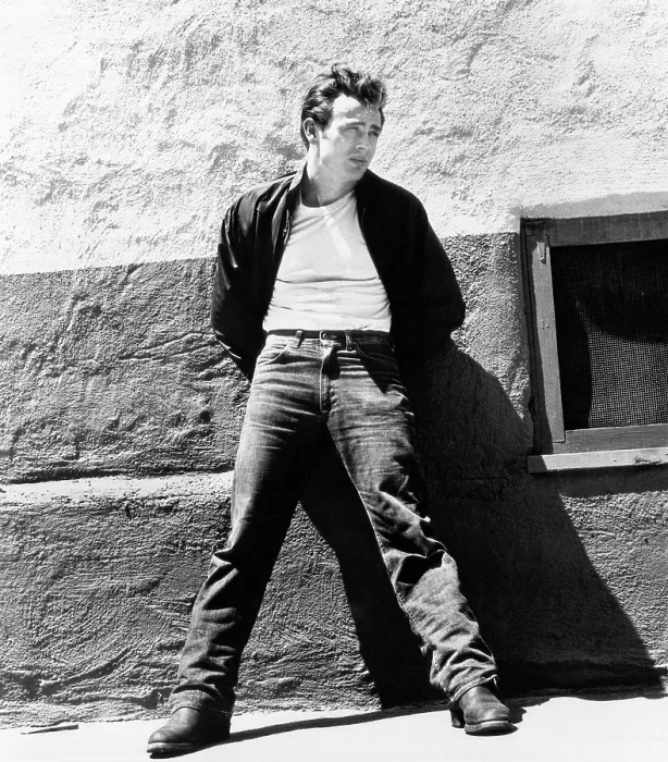 Framed Print : REBEL WITHOUT A CAUSE, James Dean, 1955 Framed Print : REBEL WITHOUT A CAUSE, James Dean, 1955