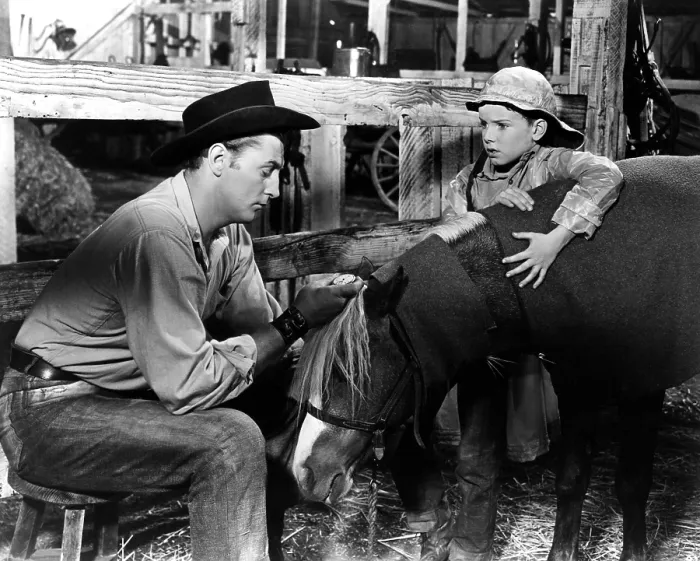 Framed Print : THE RED PONY, Robert Mitchum, Peter Miles, 1949 Framed Print : THE RED PONY, Robert Mitchum, Peter Miles, 1949