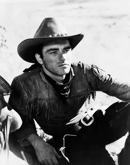 Framed Print : RED RIVER, Montgomery Clift, 1948 Framed Print : RED RIVER, Montgomery Clift, 1948