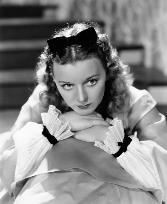 Framed Print : SO RED THE ROSE, Margaret Sullavan, 1935 Framed Print : SO RED THE ROSE, Margaret Sullavan, 1935