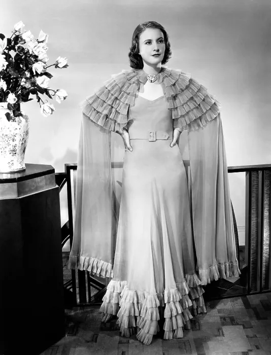 Framed Print : RED SALUTE, Barbara Stanwyck, 1935