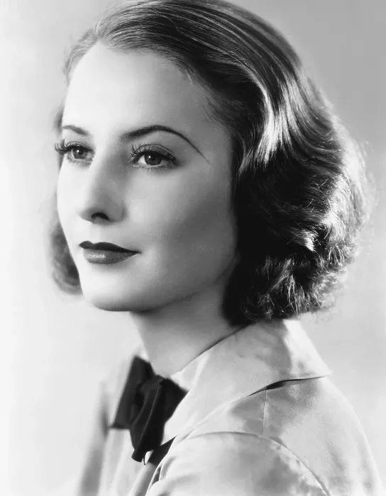 Framed Print : RED SALUTE, Barbara Stanwyck, 1935