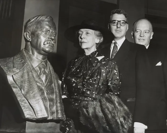 Framed Print : Remembrance as Theodore Roosevelt's bust is unveiled Framed Print : Remembrance as Theodore Roosevelt's bust is unveiled
