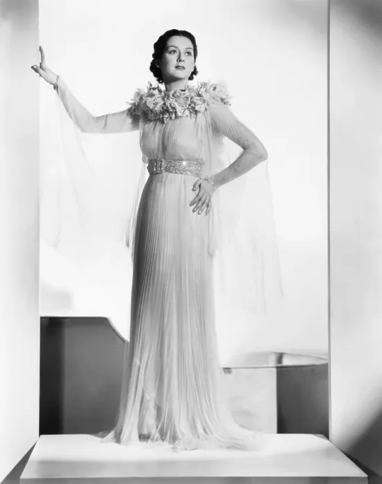 Framed Print : RENDEZVOUS, Rosalind Russell, 1935