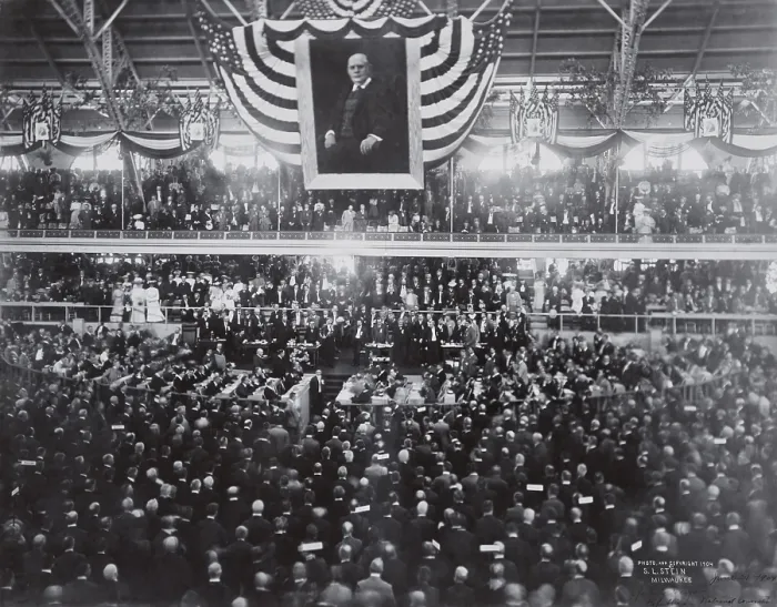Framed Print : Republican National Convention, June 21, 1904, engaged in the opening prayer