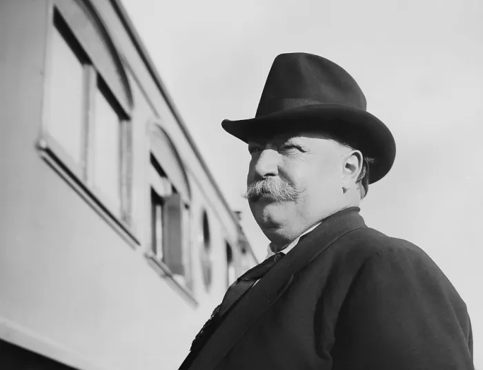 Framed Print : Republican President candidate William Howard Taft, outside his campaign train in 1908 (BSLOC_2017_2_109) Framed Print : Republican President candidate William Howard Taft, outside his campaign train in 1908 (BSLOC_2017_2_109)