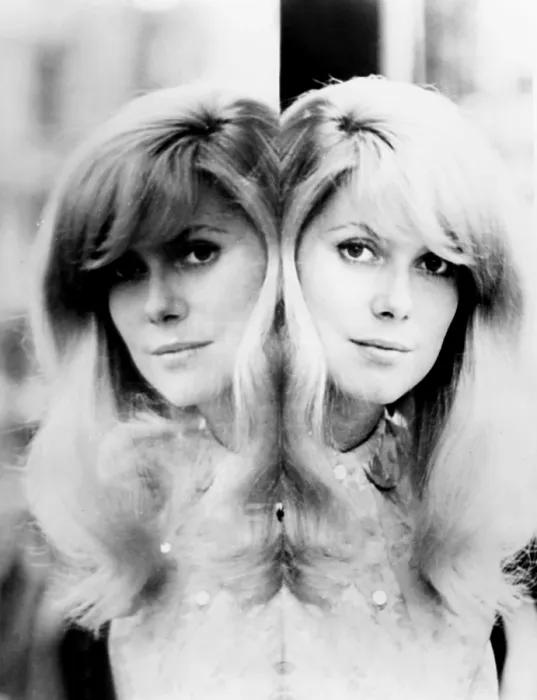 Framed Print : REPULSION, Catherine Deneuve, 1965