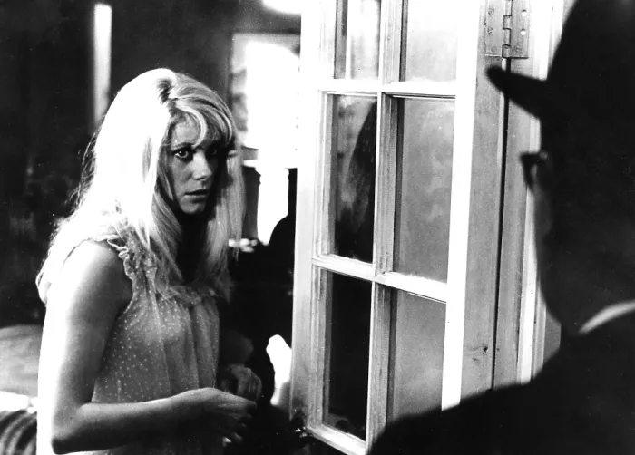 Framed Print : REPULSION, Catherine Deneuve, Patrick Wymark, 1965