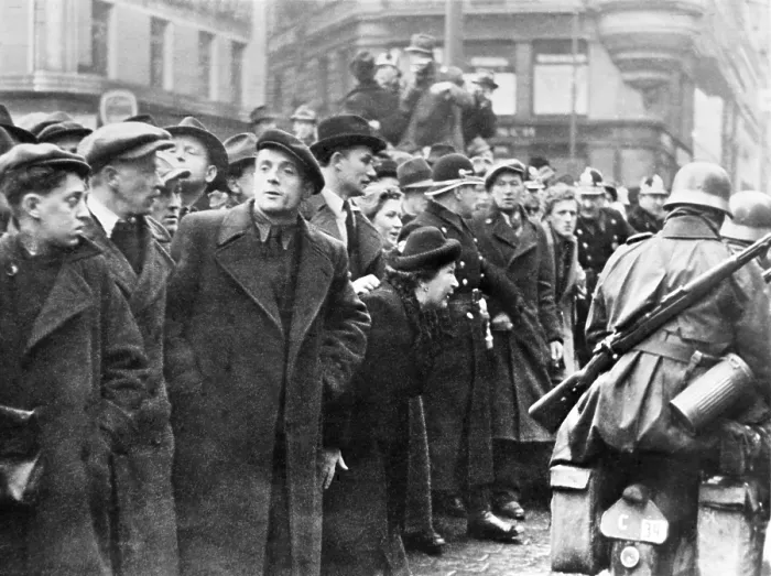 Framed Print : Residents of Prague, Czechoslovakia, watch invading German army, March 1939. (BSLOC_2015_13_32) Framed Print : Residents of Prague, Czechoslovakia, watch invading German army, March 1939. (BSLOC_2015_13_32)