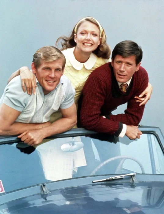 Framed Print : RICH MAN, POOR MAN, Nick Nolte, Susan Blakely, Peter Strauss, 1976