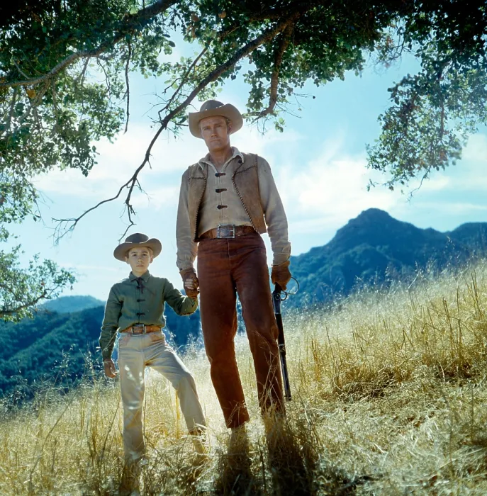 Framed Print : THE RIFLEMAN, Johnny Crawford, Chuck Connors, (Feb 1959), 1958-1962 Framed Print : THE RIFLEMAN, Johnny Crawford, Chuck Connors, (Feb 1959), 1958-1962