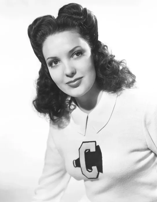 Framed Print : RISE AND SHINE, Linda Darnell, 1941, TM & Copyright 20th Century Fox Film Corp. / courtesy Everett Collection Framed Print : RISE AND SHINE, Linda Darnell, 1941, TM & Copyright 20th Century Fox Film Corp. / courtesy Everett Collection