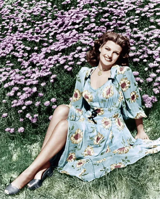 Framed Print : Rita Hayworth, 1940s Framed Print : Rita Hayworth, 1940s