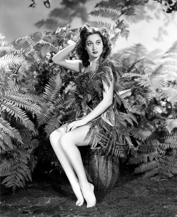 Framed Print : ROAD TO ZANZIBAR, Dorothy Lamour, 1941 Framed Print : ROAD TO ZANZIBAR, Dorothy Lamour, 1941