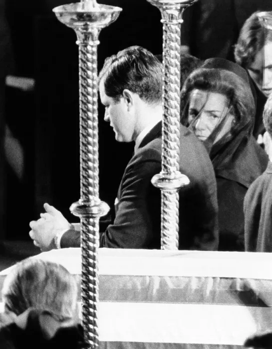 Framed Print : Robert Kennedy's funeral. Widowed Ethel Kennedy casts a sideward glance over the shoulder of her brother-in-law, Sen Framed Print : Robert Kennedy's funeral. Widowed Ethel Kennedy casts a sideward glance over the shoulder of her brother-in-law, Sen
