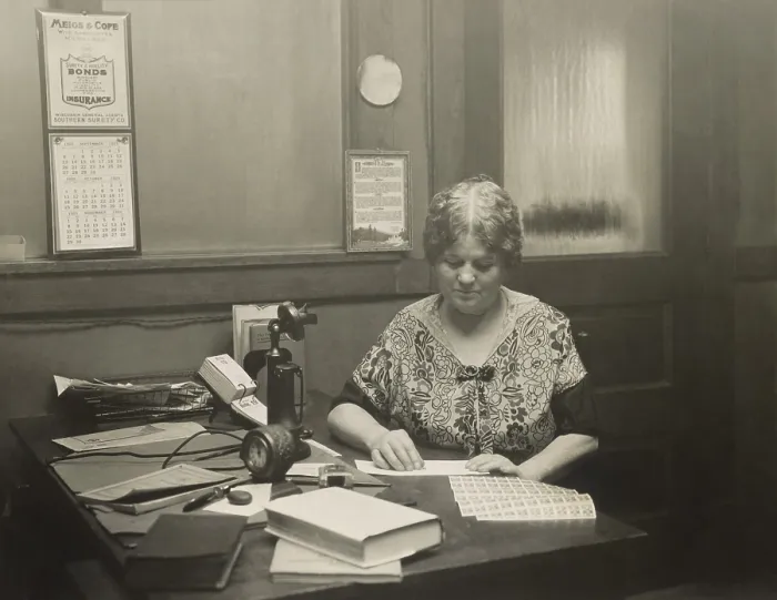 Framed Print : Robert La Follettes widow, Belle Case La Follette, works at THE PROGRESSIVE, her husbands political magazine, on Oct. 13, 1925. The Senator died four months earlier