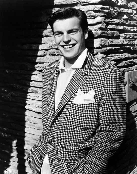 Framed Print : Robert Wagner, 1950s Framed Print : Robert Wagner, 1950s