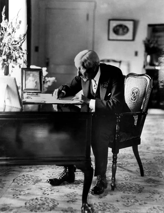Framed Print : Rockefeller, John D. Sr.. Courtesy: CSU Archives  /  Everett Collection