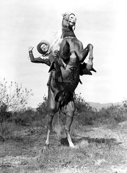 Framed Print : ROLL ON TEXAS MOON, Roy Rogers with Trigger the horse, 1946 Framed Print : ROLL ON TEXAS MOON, Roy Rogers with Trigger the horse, 1946