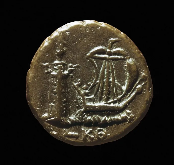 Framed Print : Roman coin minted in Alexandria during the reign of Commodus (2nd c. AD). It depicts the Pharos or Lighthouse of Alexandria. Coin. FRANCE. Paris. National Library Framed Print : Roman coin minted in Alexandria during the reign of Commodus (2nd c. AD). It depicts the Pharos or Lighthouse of Alexandria. Coin. FRANCE. Paris. National Library