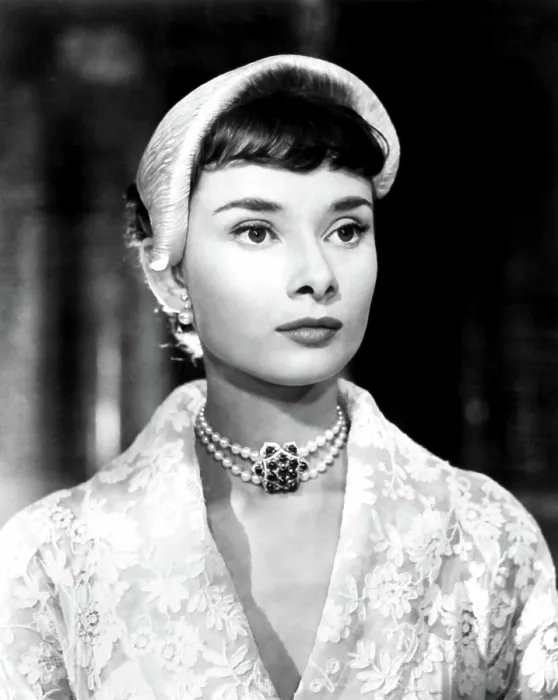 Framed Print : ROMAN HOLIDAY, Audrey Hepburn, 1953 Framed Print : ROMAN HOLIDAY, Audrey Hepburn, 1953