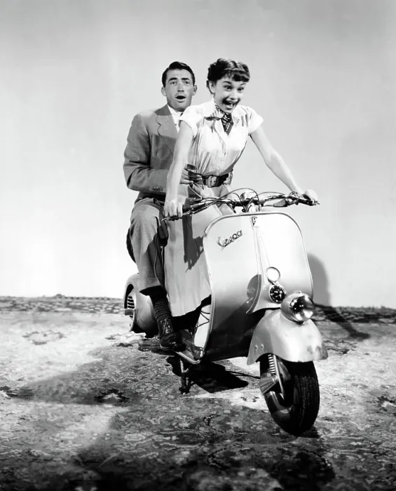 Framed Print : ROMAN HOLIDAY, Audrey Hepburn, Gregory Peck, 1953