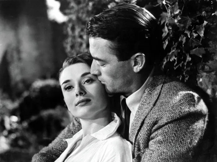 Framed Print : ROMAN HOLIDAY, Audrey Hepburn, Gregory Peck, 1953 Framed Print : ROMAN HOLIDAY, Audrey Hepburn, Gregory Peck, 1953