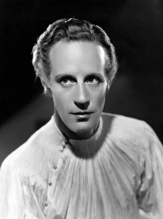 Framed Print : ROMEO AND JULIET, Leslie Howard; MGM photo by Clarence Sinclair Bull, 1936