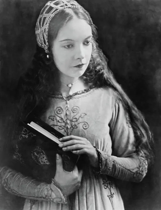 Framed Print : ROMOLA, Lillian Gish, 1924 Framed Print : ROMOLA, Lillian Gish, 1924
