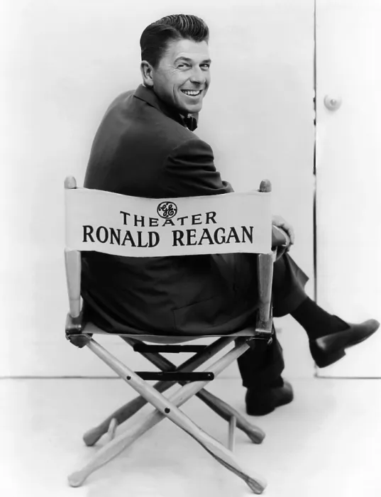Framed Print : Ronald Reagan was host of the General Electric Theater on CBS Television from 1954-1962. (CSU_ALPHA_438) CSU Archives / Everett Collection