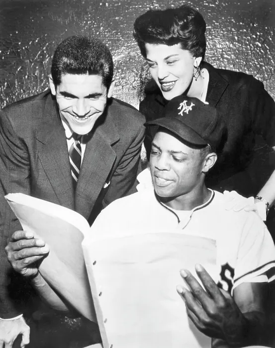 Framed Print : Ronny Graham, Kaye Ballard, New York Yankee Willie Mays (seated), c. 1954.. Courtesy: CSU Archives  /  Everett Collection