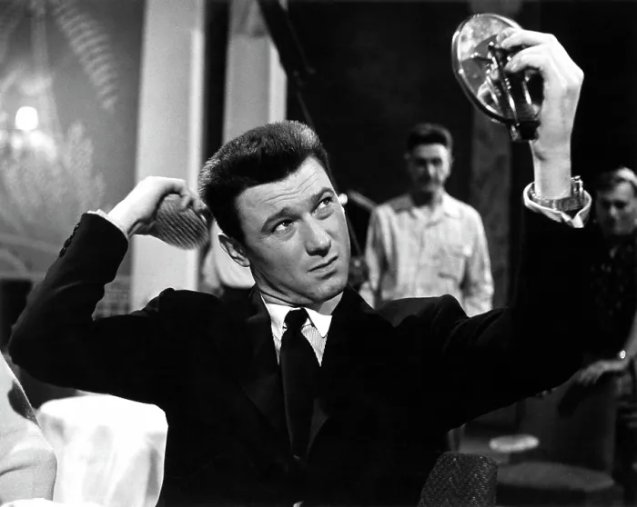 Framed Print : ROOM AT THE TOP, Laurence Harvey, 1959
