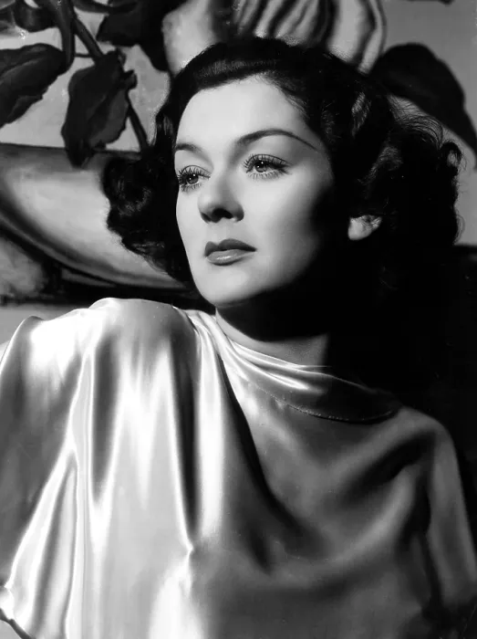 Framed Print : ROSALIND RUSSELL in a 1935 portrait by Hurrell