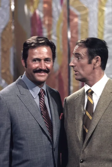 Framed Print : ROWAN & MARTIN'S LAUGH-IN, Dan Rowan, Dick Martin, 1968-73