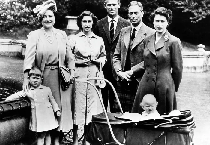 Framed Print : The Royal Family, L-R: Prince Charles, Queen Elizabeth (Queen Consort of George VI), Princess Margaret, The Duke of Edinburgh, King George VI