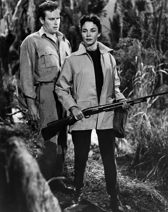 Framed Print : RUBY GENTRY, Charlton Heston, Jennifer Jones, 1952.. Courtesy: CSU Archives  /  Everett Collection