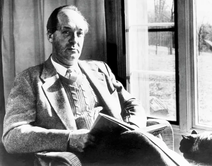Framed Print : Russian-American author and novelist Vladimir Nabokov, (1899-1977), c. 1964.. Courtesy: CSU Archives / Everett Collection Framed Print : Russian-American author and novelist Vladimir Nabokov, (1899-1977), c. 1964.. Courtesy: CSU Archives / Everett Collection